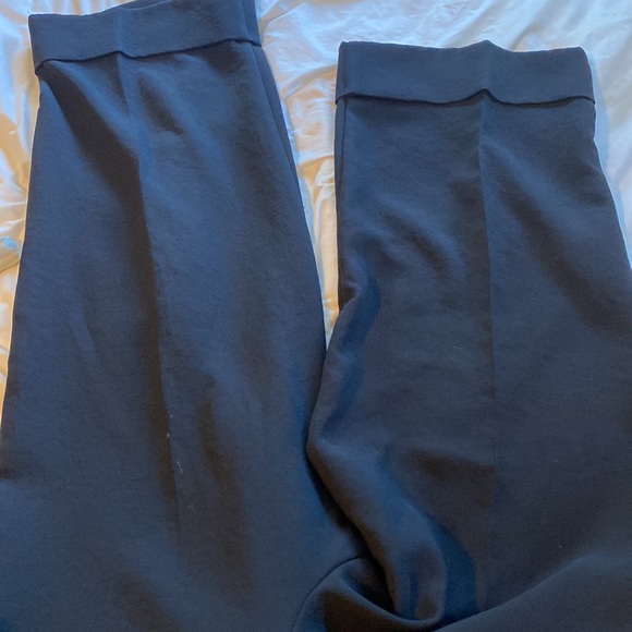 Black aritzia trousers - Picture 3 of 4